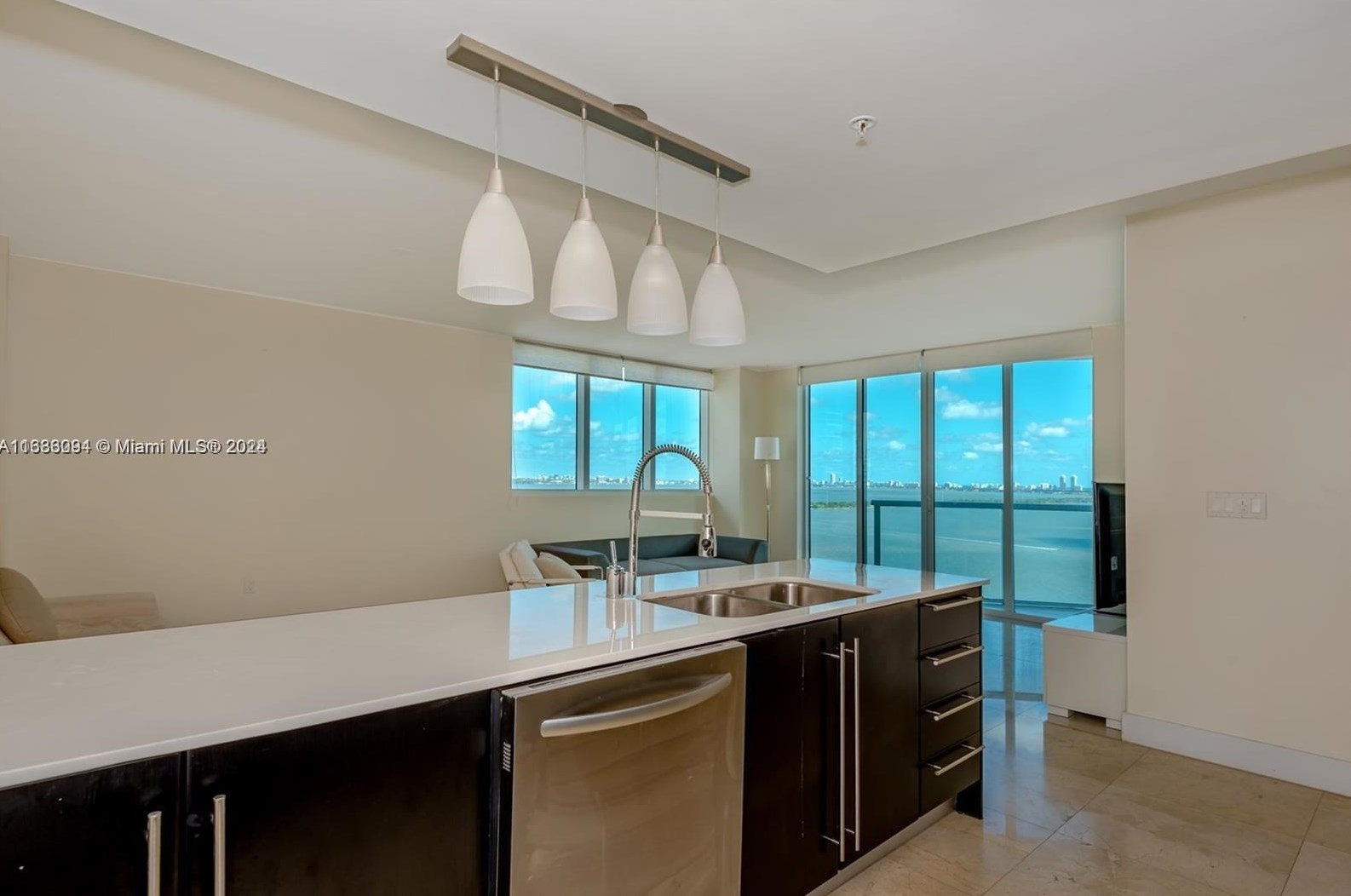 665 Ne 25th St #2105, Miami, FL 33137