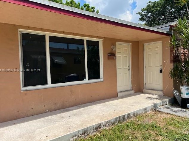 2209 Washington St #n, Hollywood, FL 33020