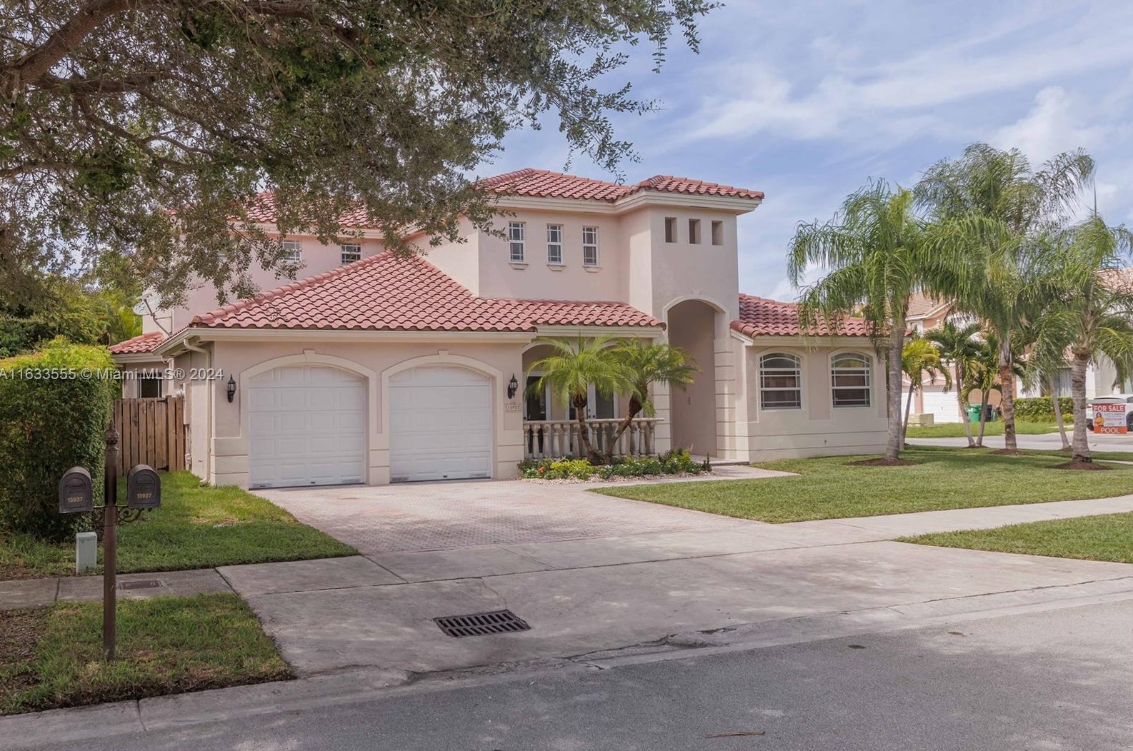 13927 Sw 155th St, Miami, FL 33177