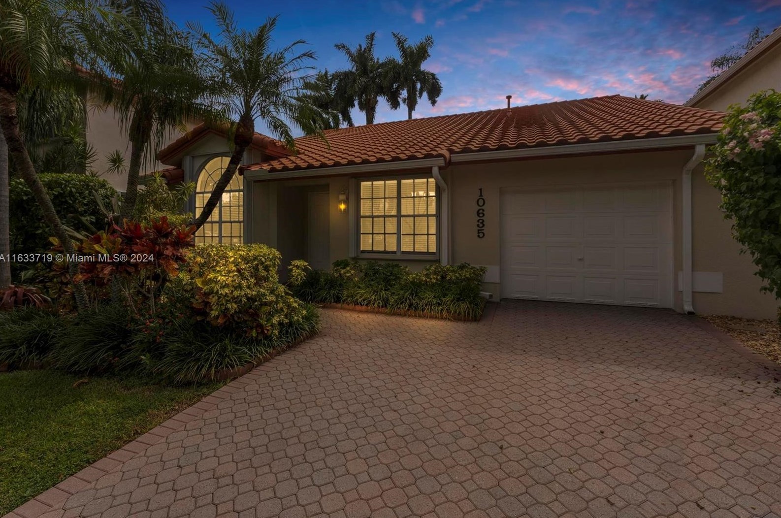 10635 Nw 54th St, Miami, FL 33178