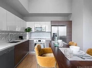 1010 2nd Ave, Miami, FL 33130-4010