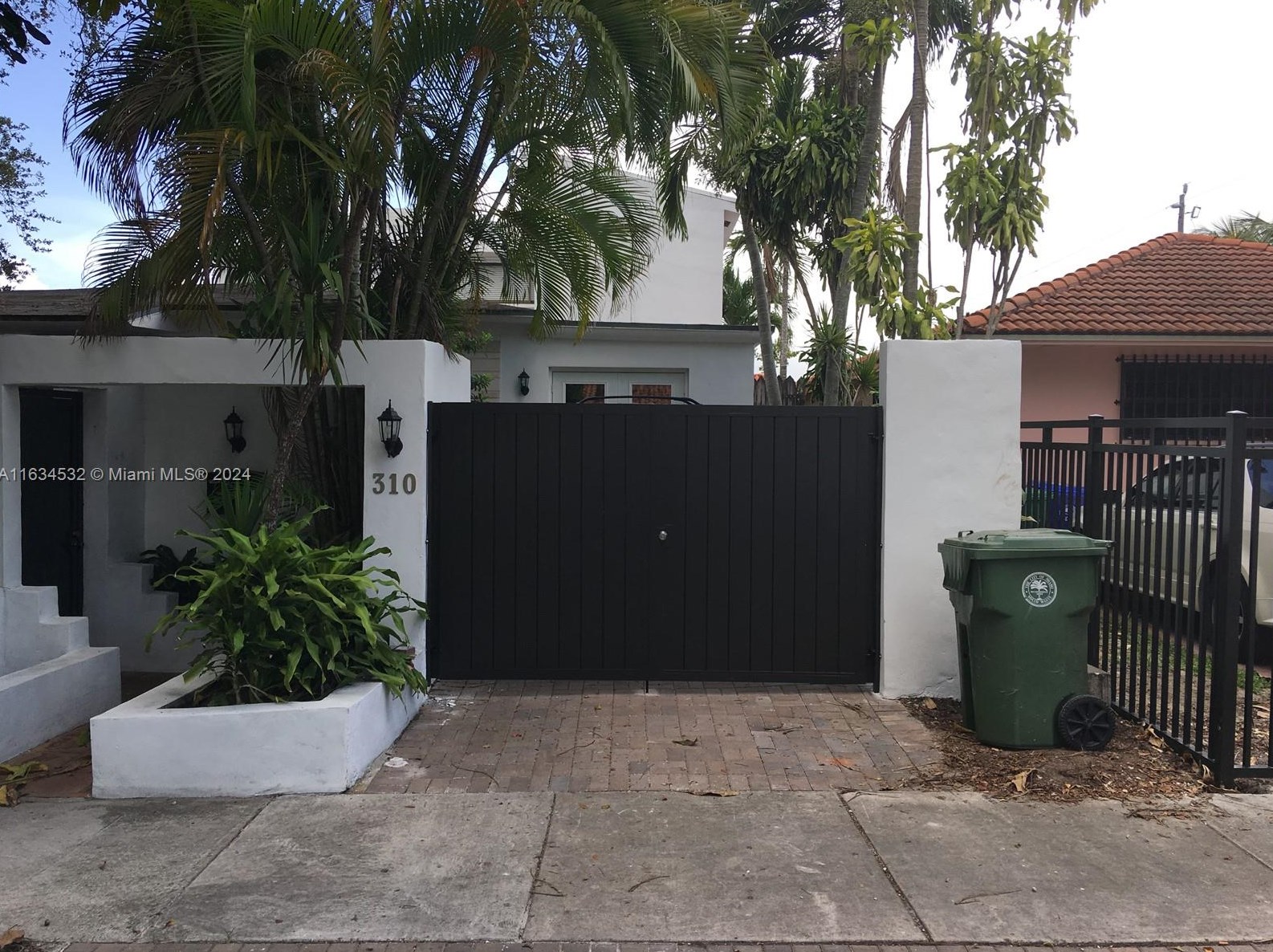 310 Nw 34th Ave, Miami, FL 33135
