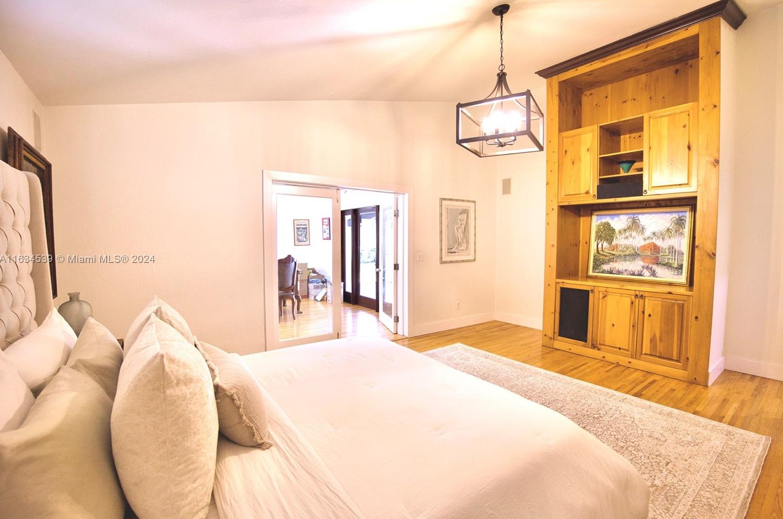 1860 124 St, Miami FL 33181-2613 exterior