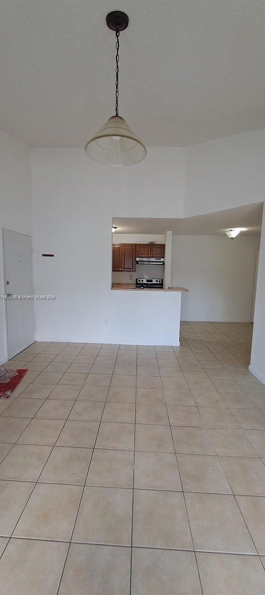 7135 Nw 179th St #206, Hialeah, FL 33015