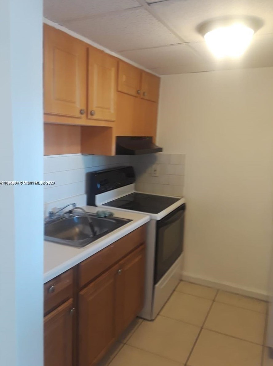13455 Ne 10th Ave #304, Miami, FL 33161