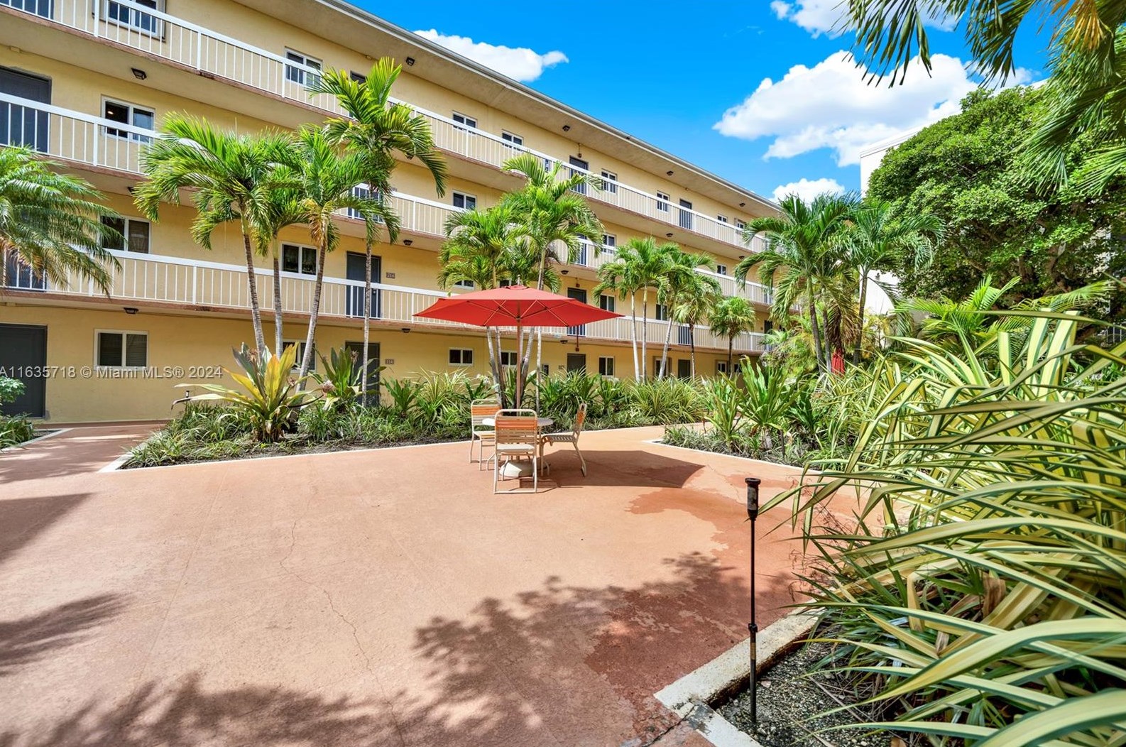 7805 Camino Real #h102, Miami, FL 33143