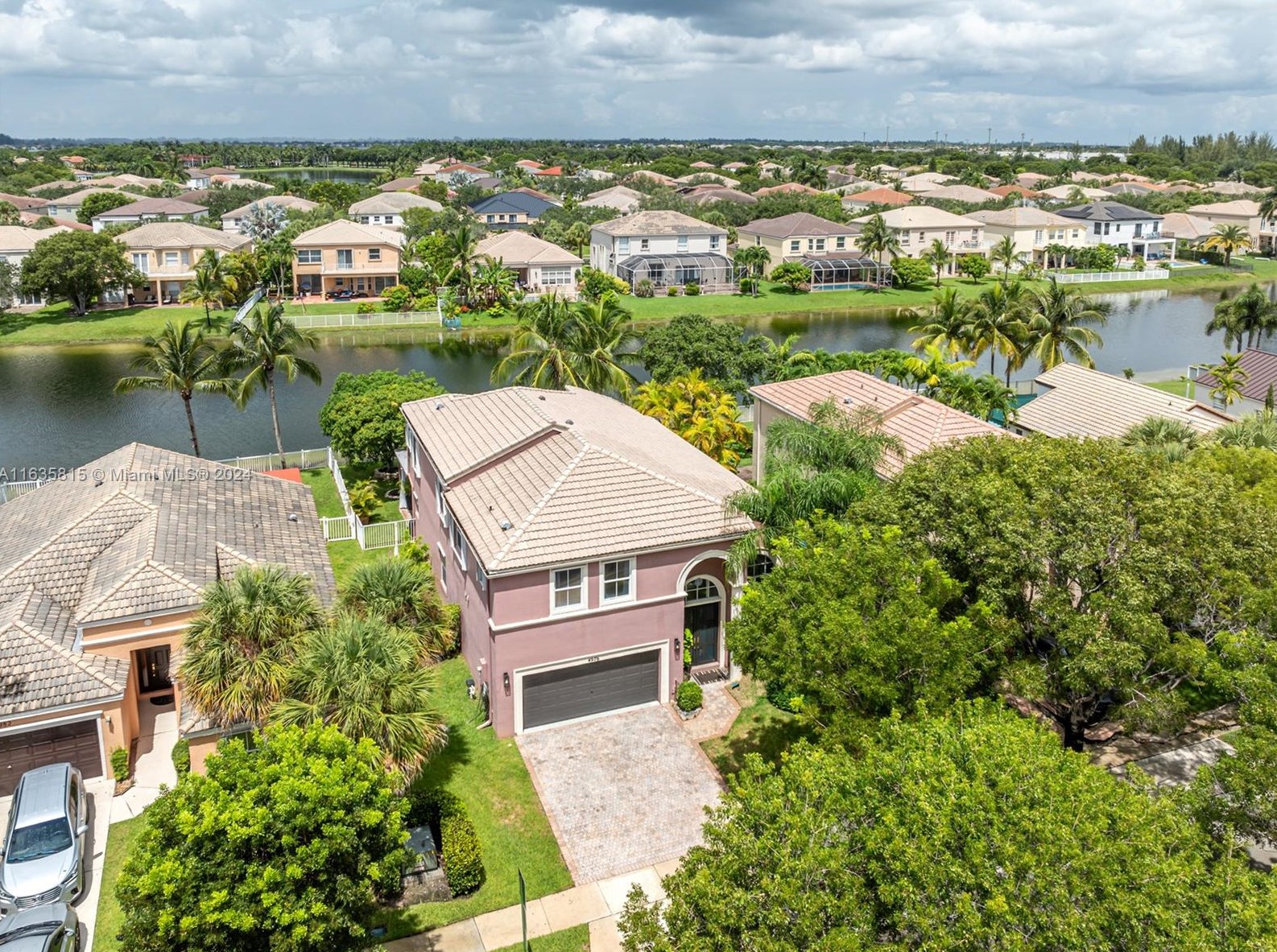 4976 Sw 166th Ave, Hollywood, FL 33027