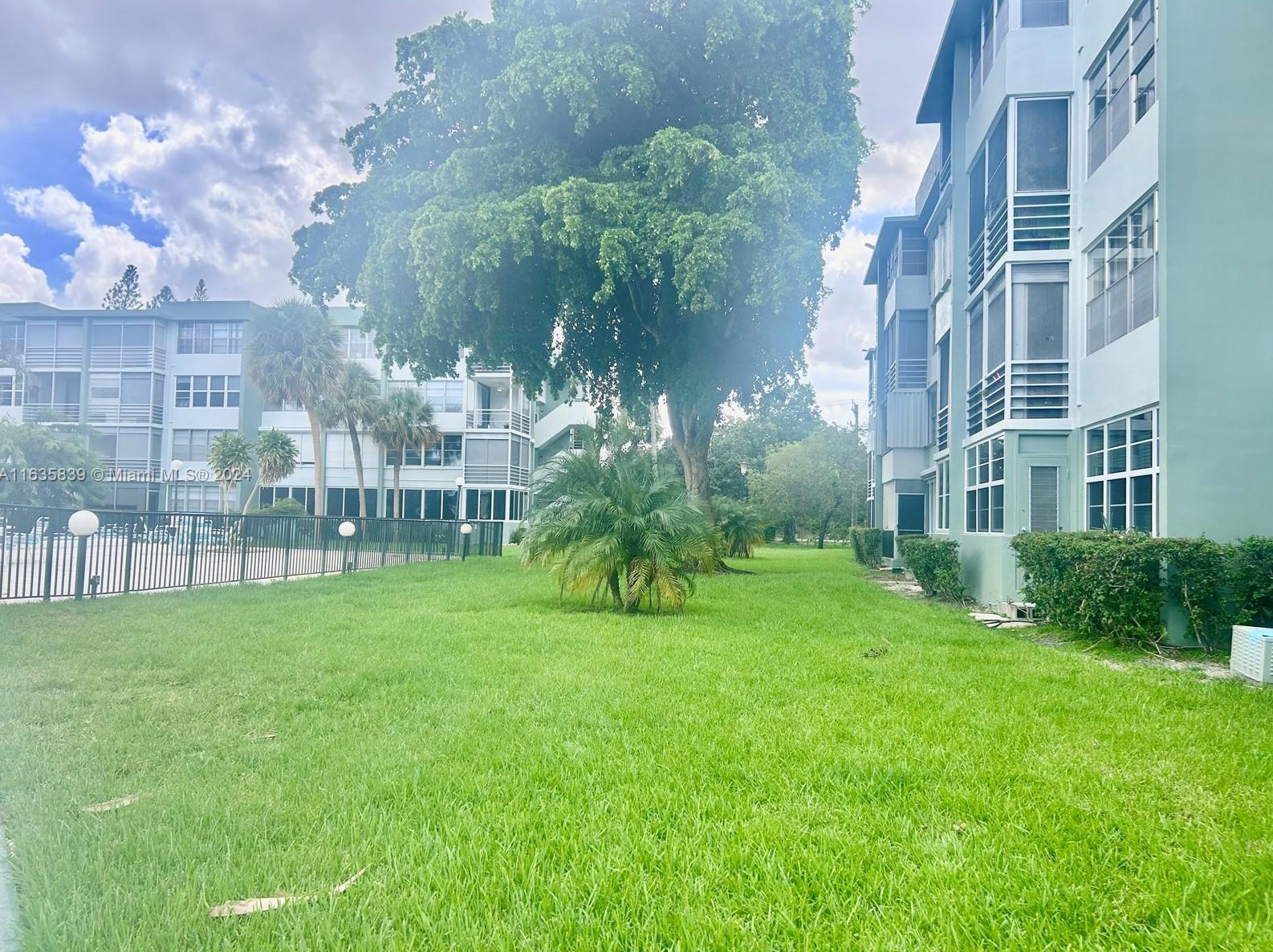 2771 Taft St #208, Hollywood, FL 33020