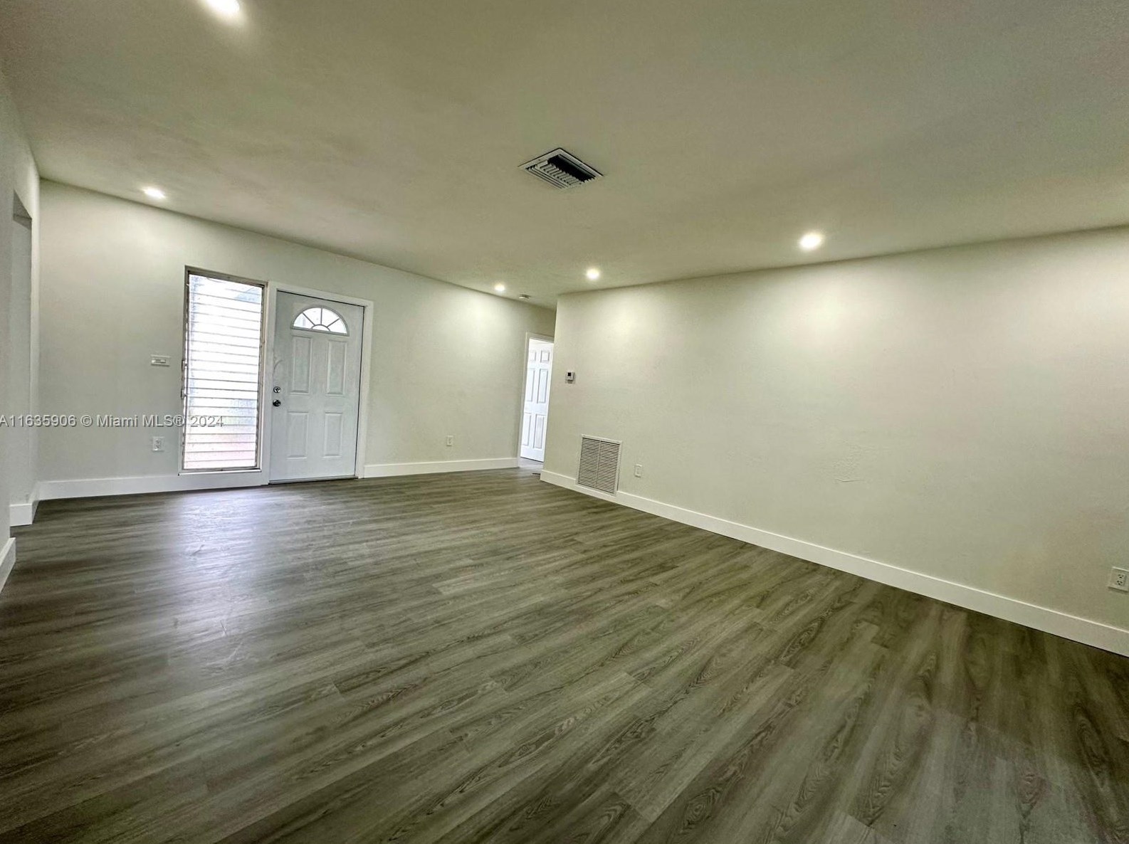 1310 Nw 172nd St, Miami, FL 33169