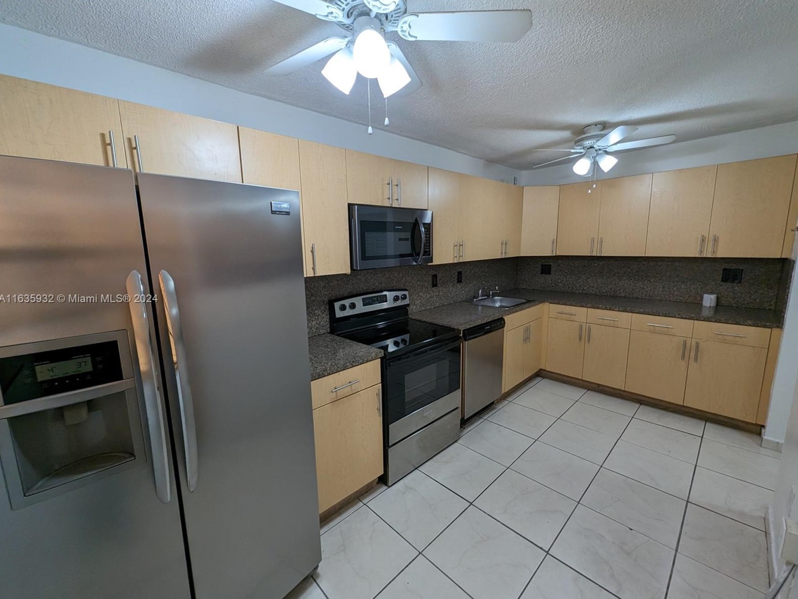 6675 W 4th Ave #111, Hialeah, FL 33012