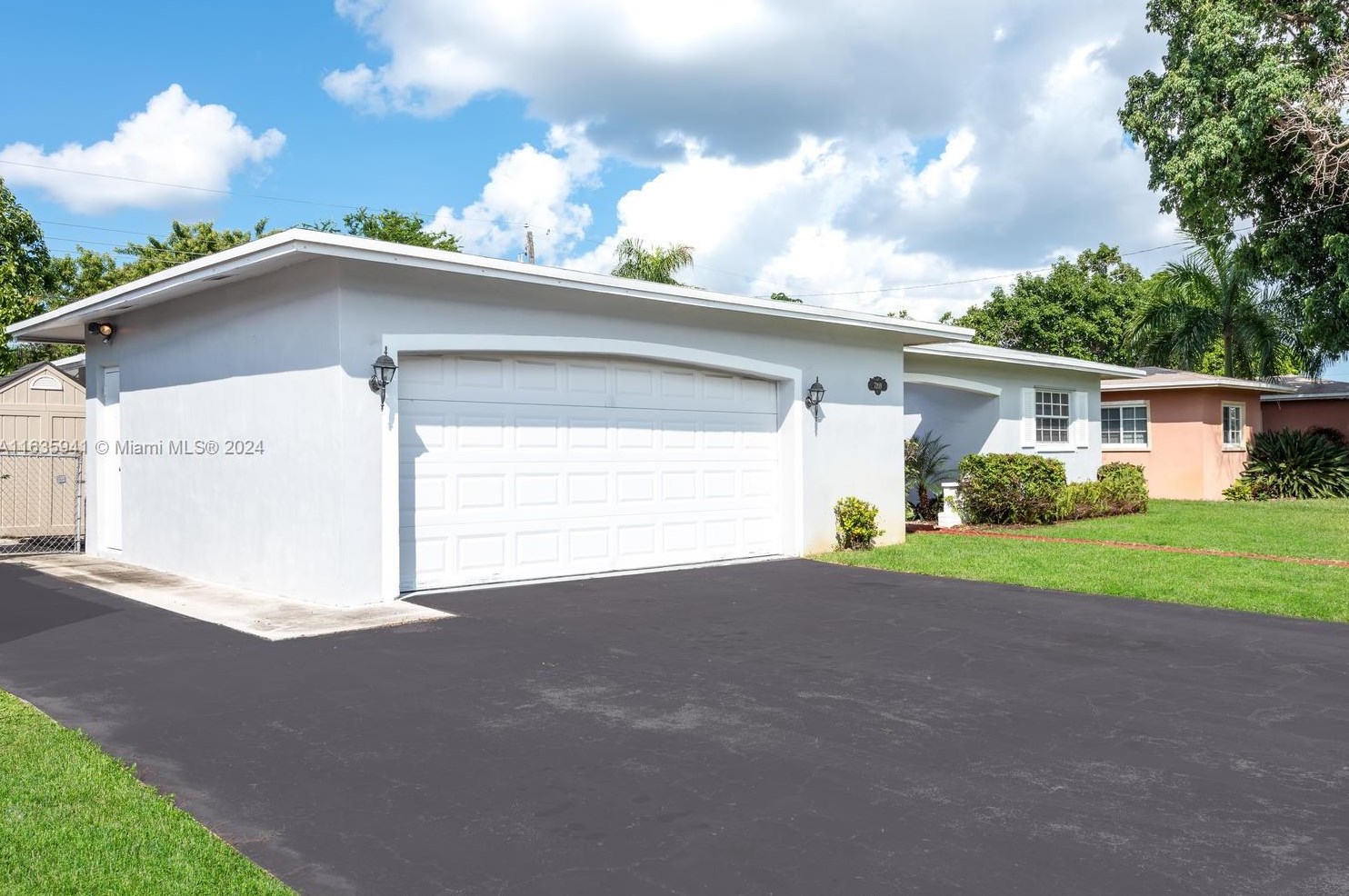 7209 Mckinley St, Hollywood, FL 33024