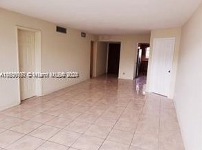 1450 191st St, Miami, FL 33169-3464