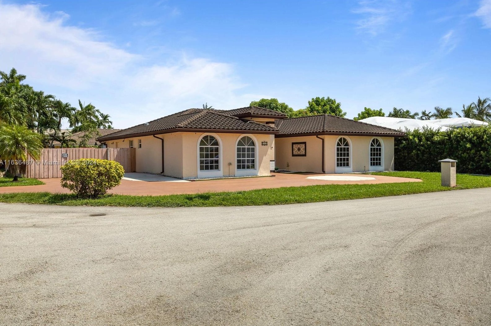 15261 139th St, Miami, FL 33196-5023