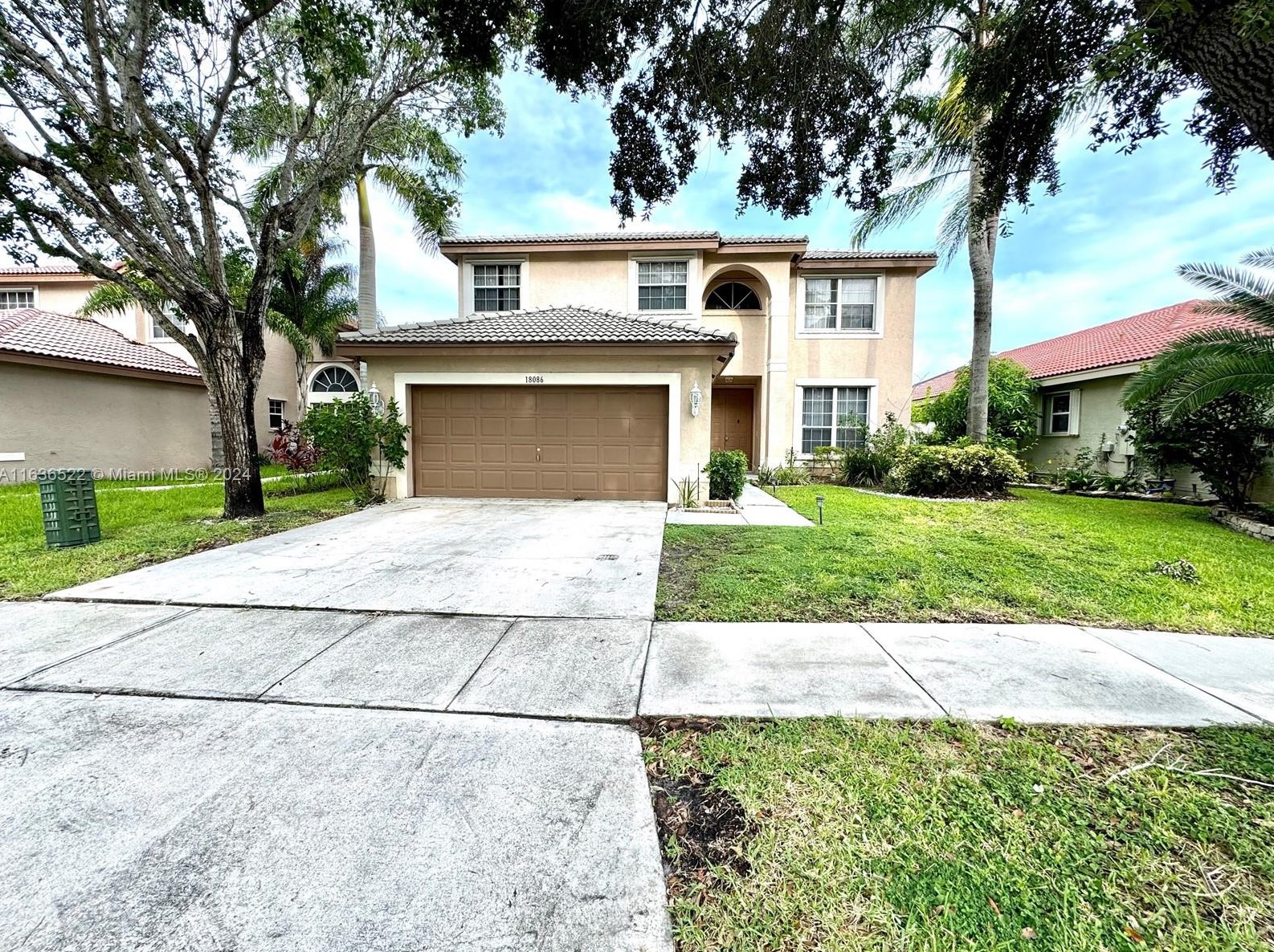 18086 29th St, Hollywood, FL 33029-5156
