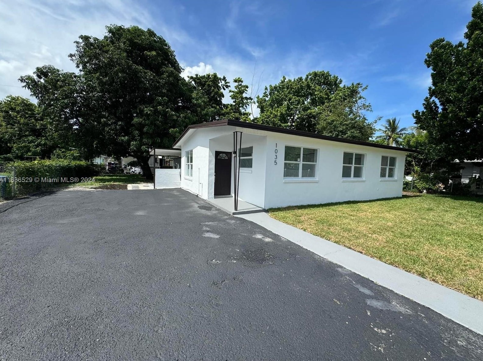 1035 108th St, Miami, FL 33168-6029