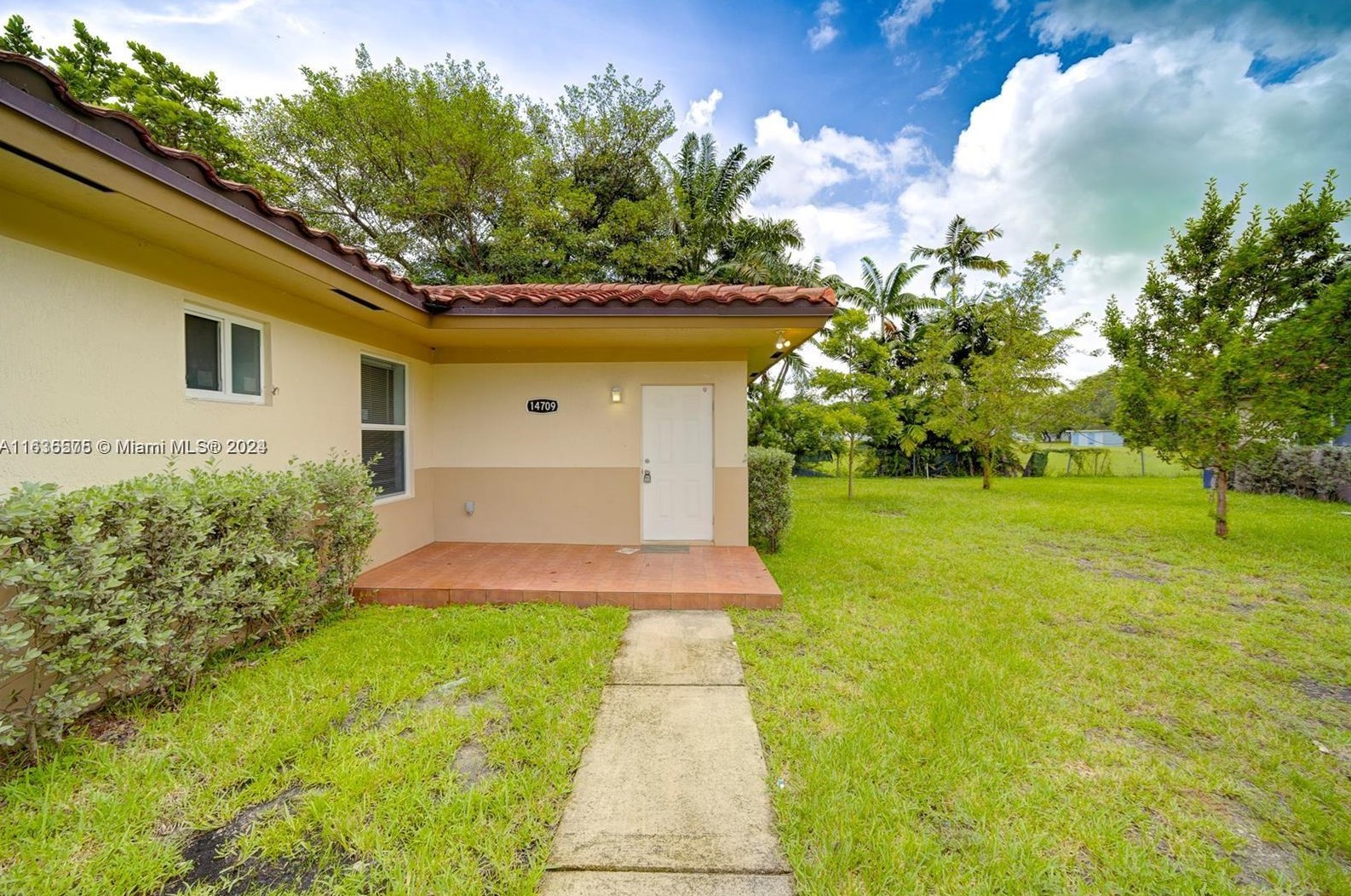 14709 7th Ave, Miami, FL 33161-2282