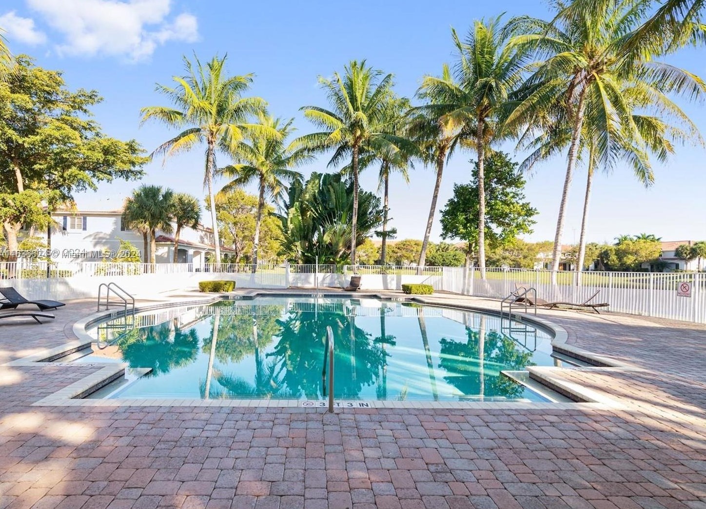 8208 Sw 25th Ct #103, Hollywood, FL 33025