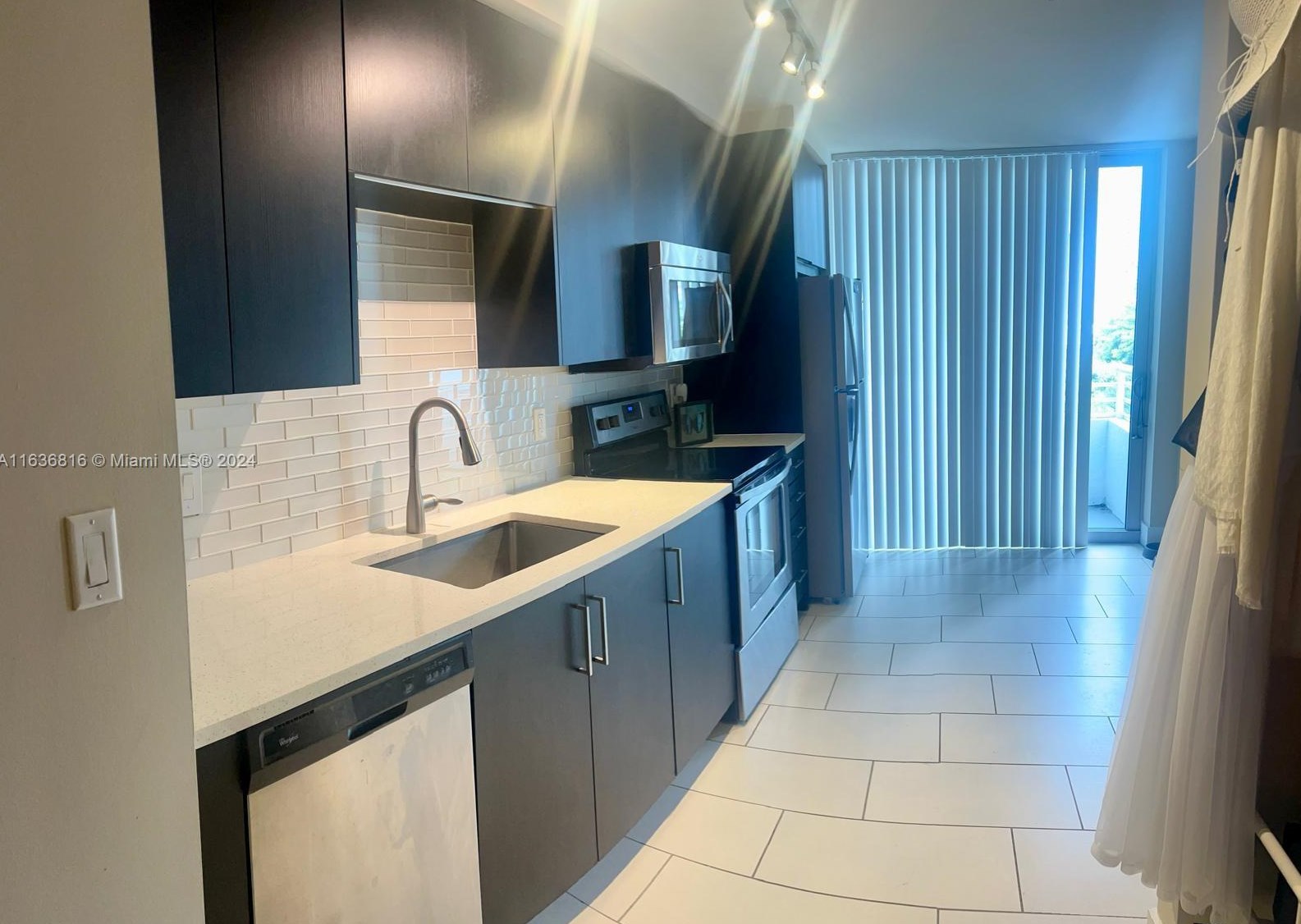 255 Sw 11th St #505, Miami, FL 33130