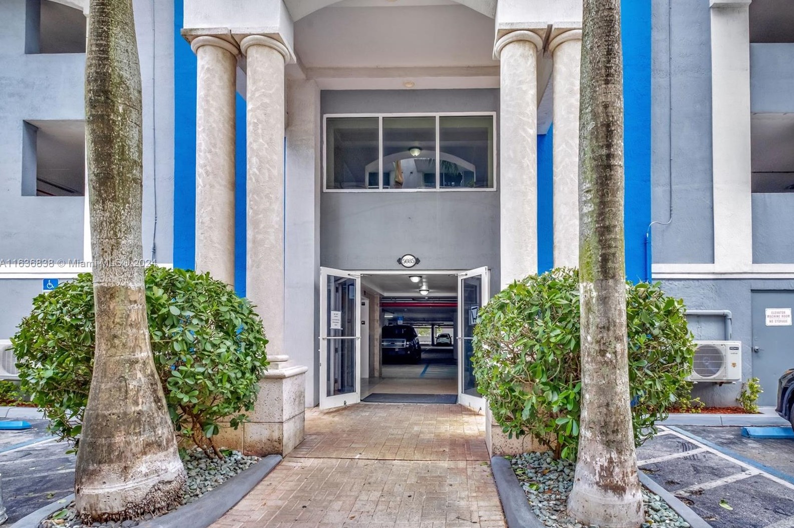 5085 Nw 7th St #1002, Miami, FL 33126