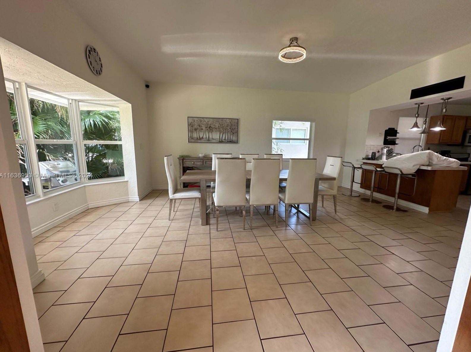 2130 124th St, Miami FL  33167-2022 exterior