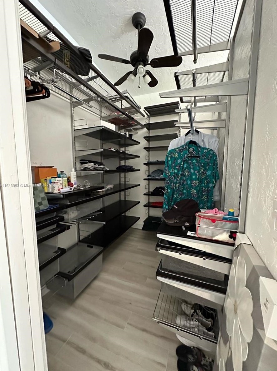 2130 124th St, Miami FL  33167-2022 exterior