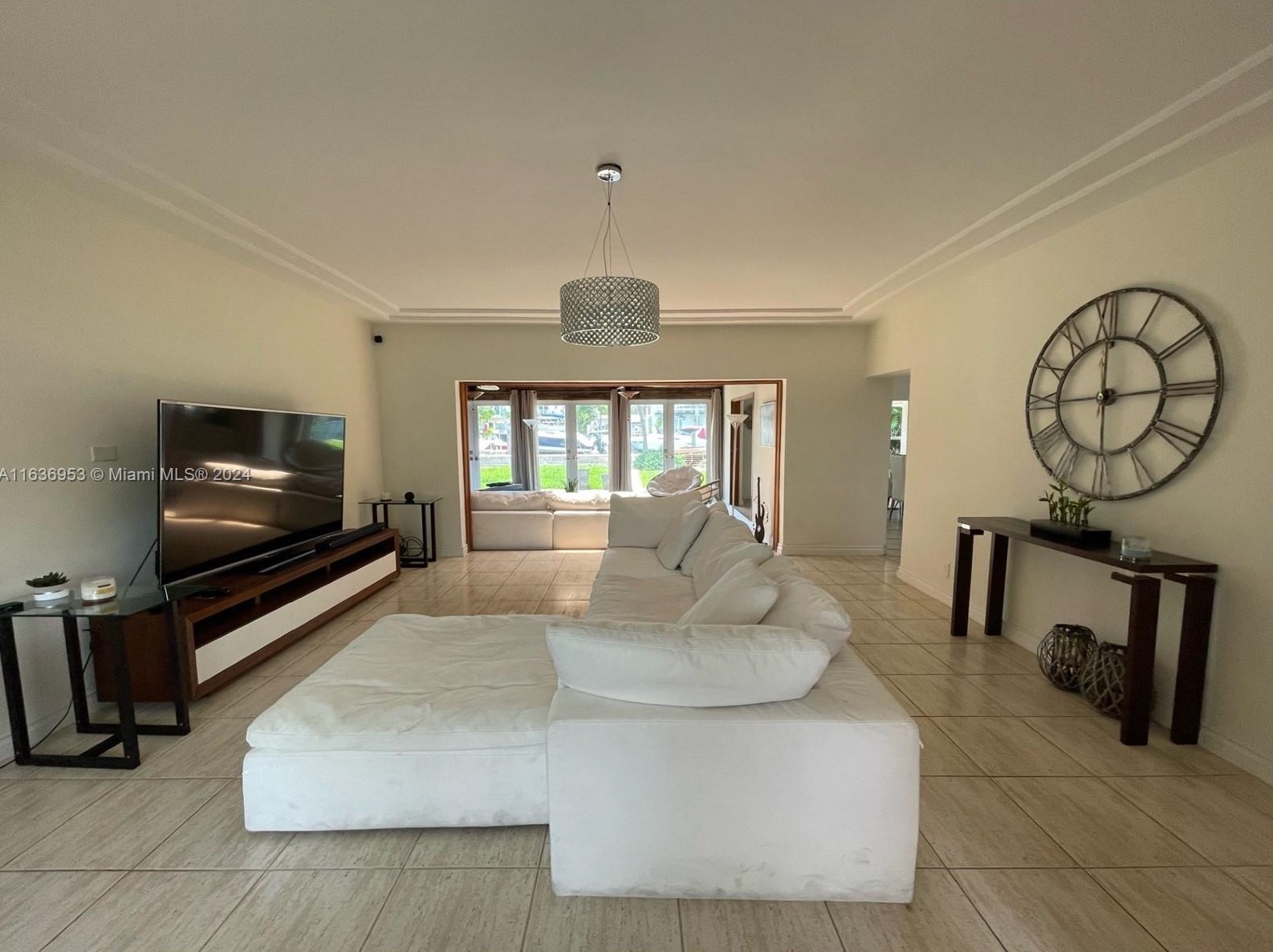 2130 124th St, Miami FL  33167-2022 exterior