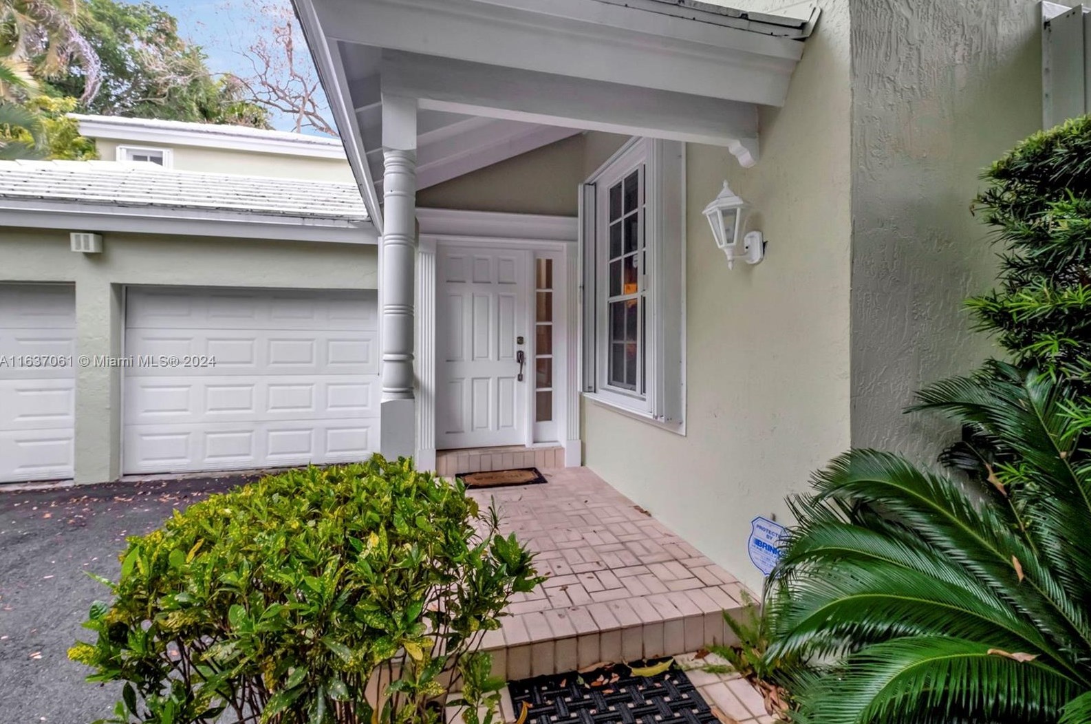 6459 72nd St, Miami, FL 33143-2941