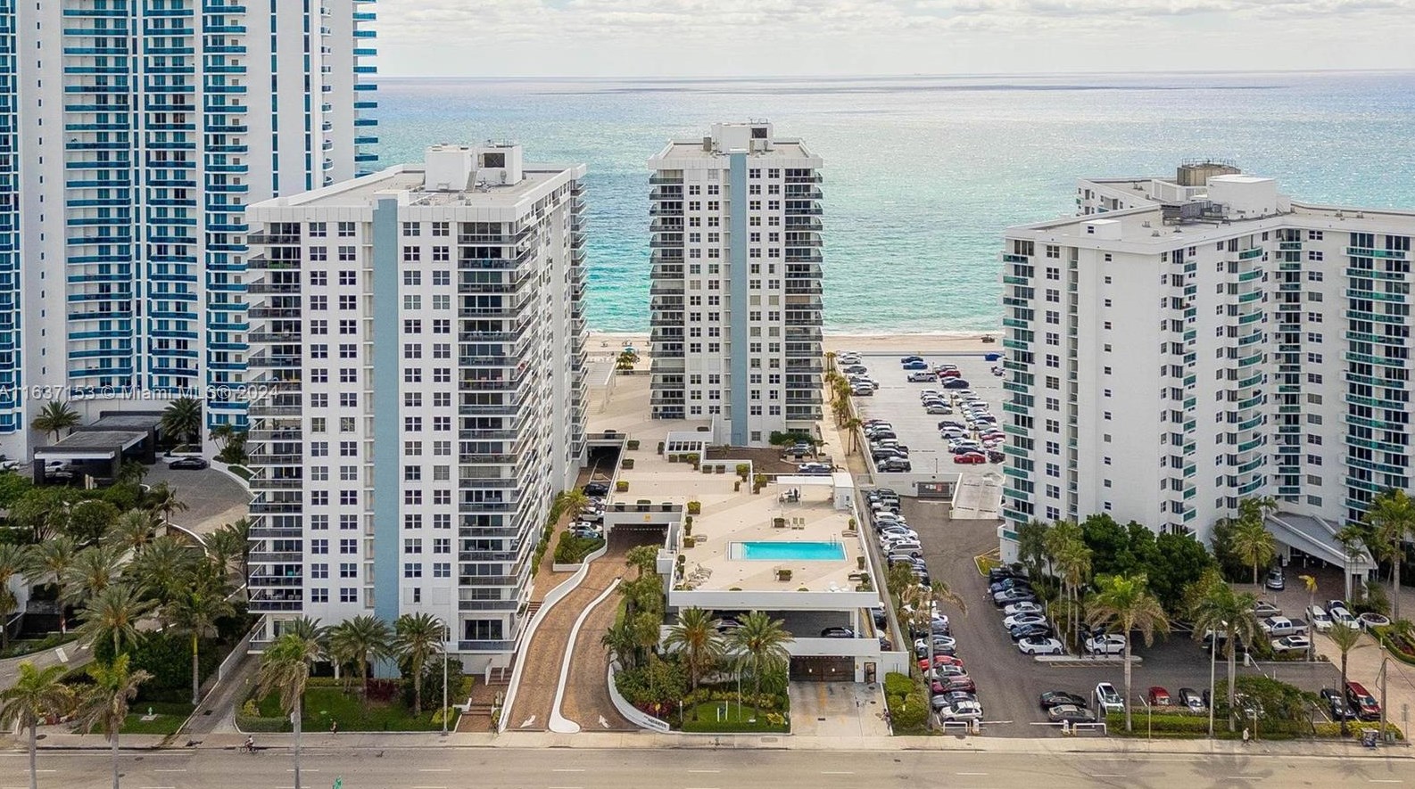 2751 Ocean Dr, Hollywood FL 33019-2721 exterior