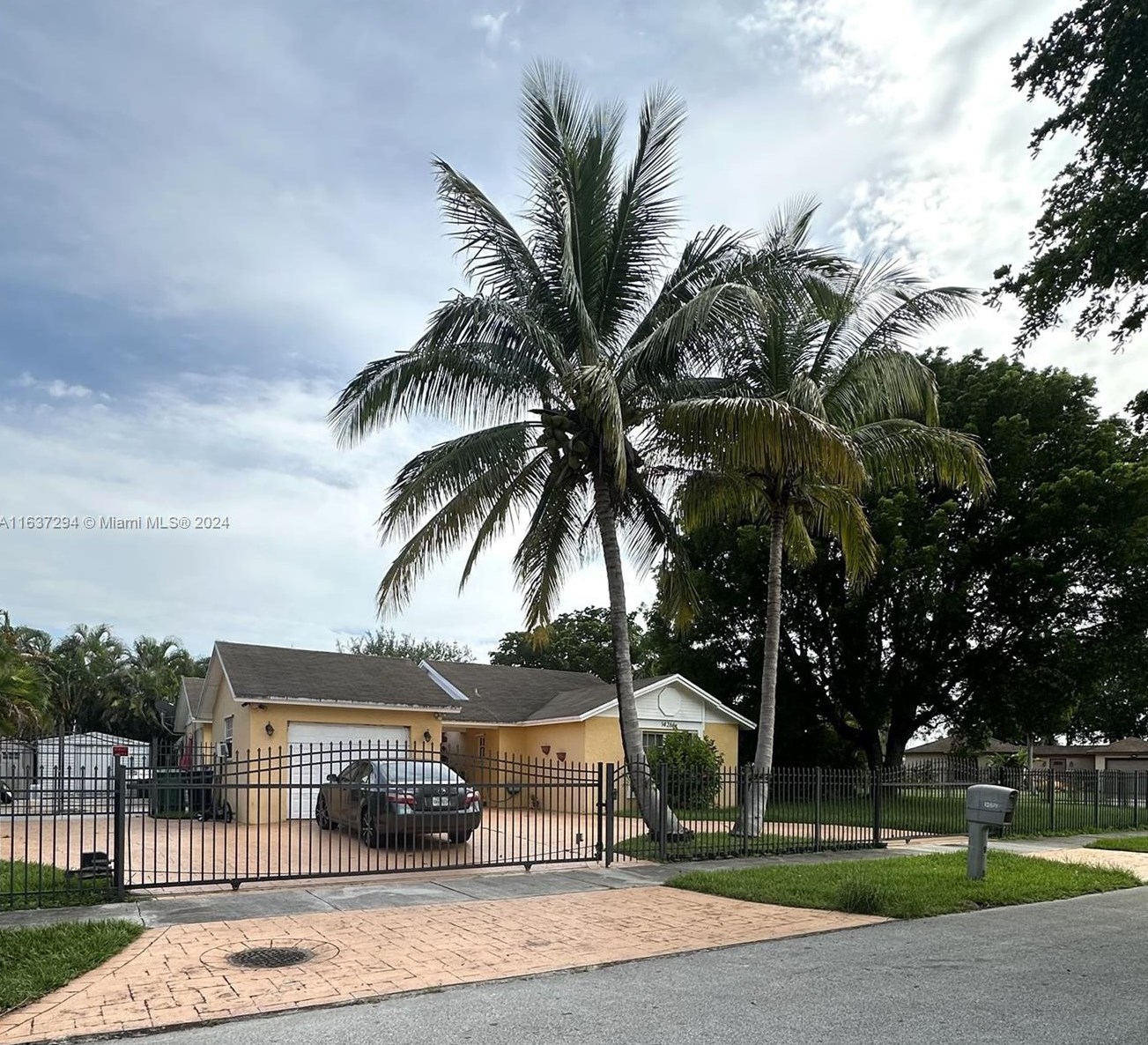 14266 154th St, Miami, FL 33177-1030