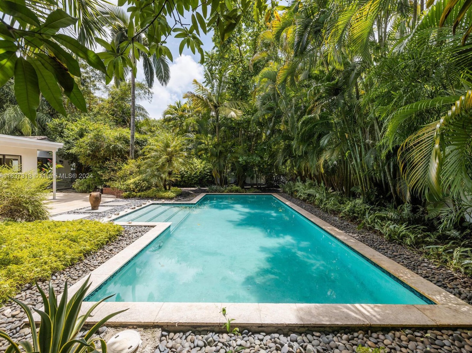 70 94th St, Miami FL  33138-2820 exterior