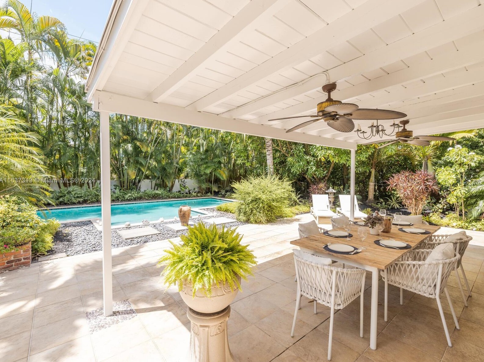 70 94th St, Miami FL  33138-2820 exterior