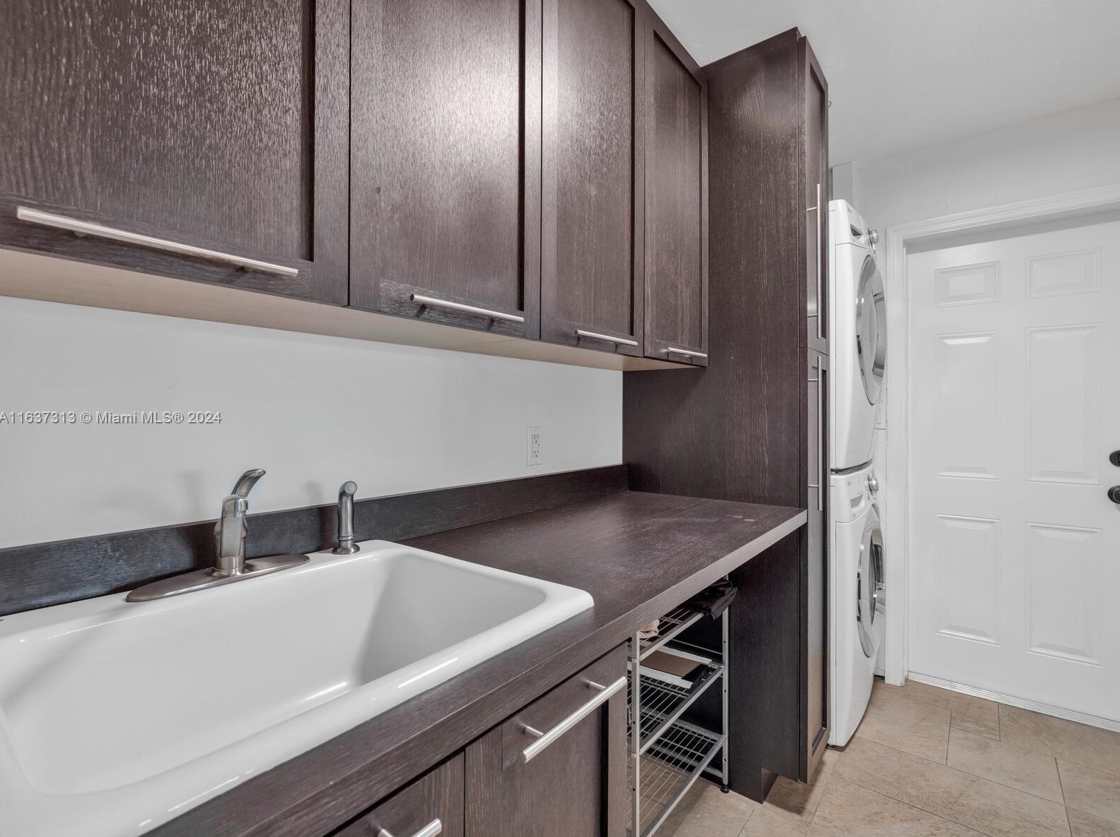 70 94th St, Miami FL  33138-2820 exterior