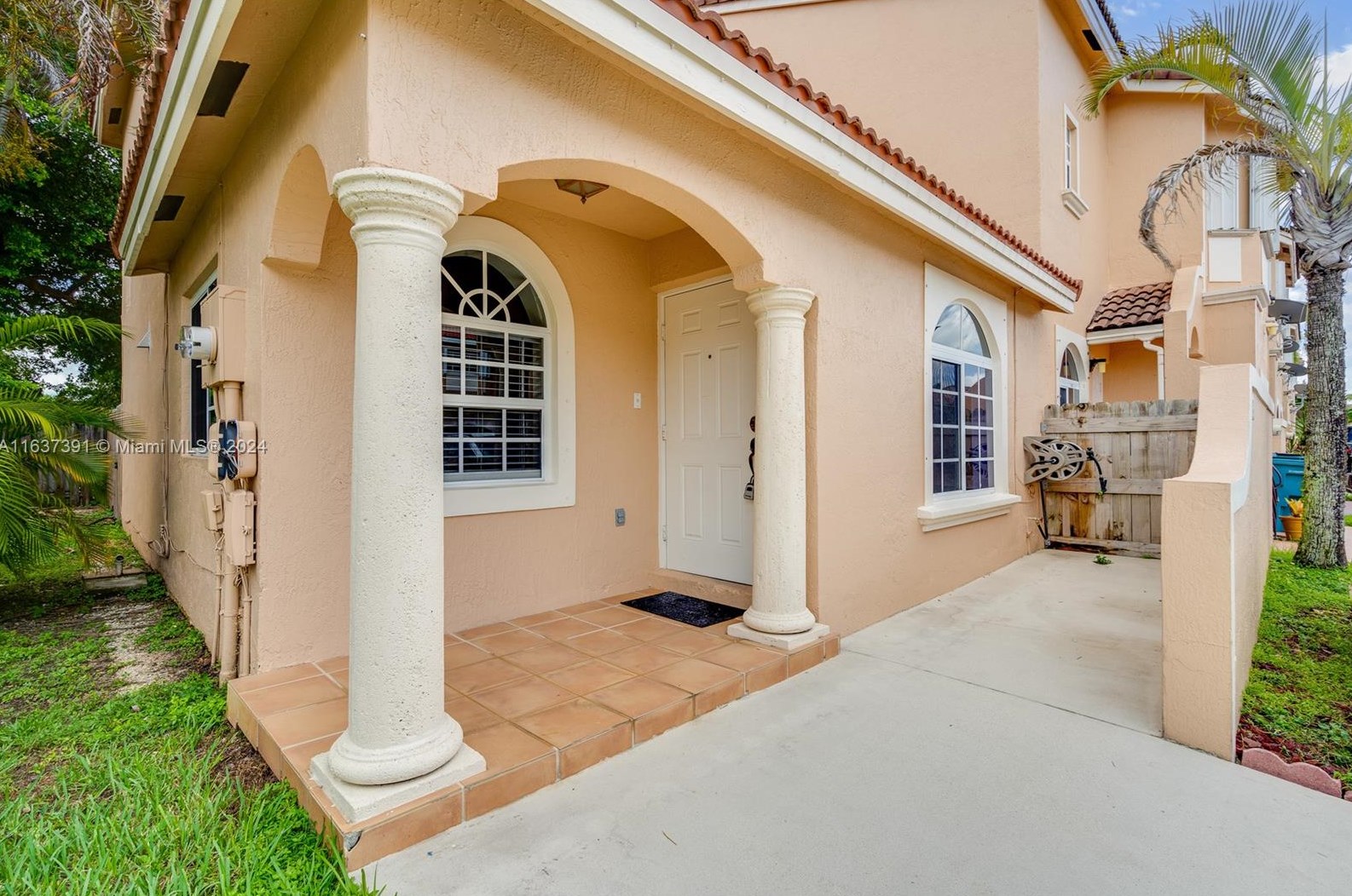 3755 Sw 153rd Ct, Miami, FL 33185