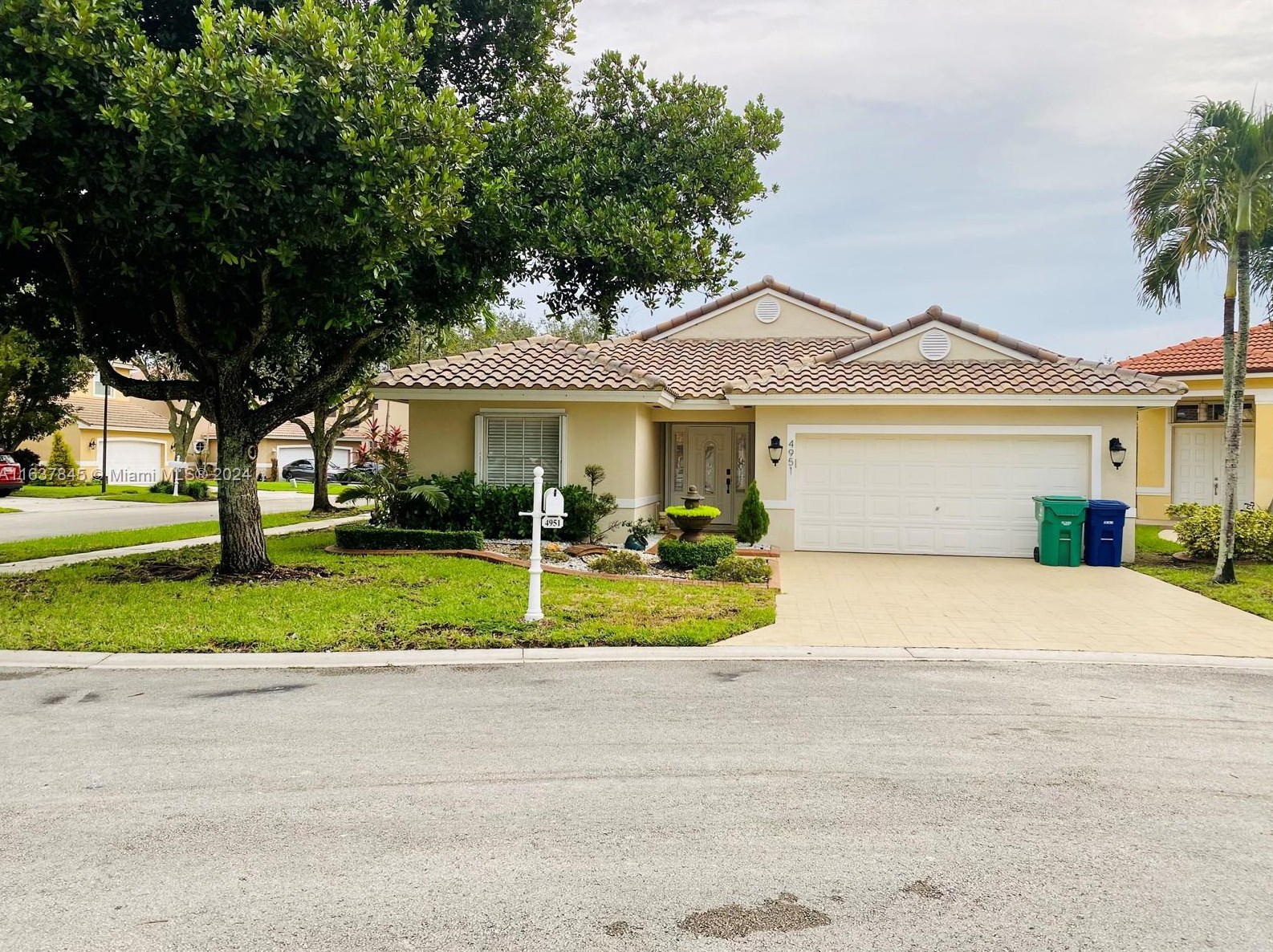 4951 Sw 152nd Terrace, Hollywood, FL 33027