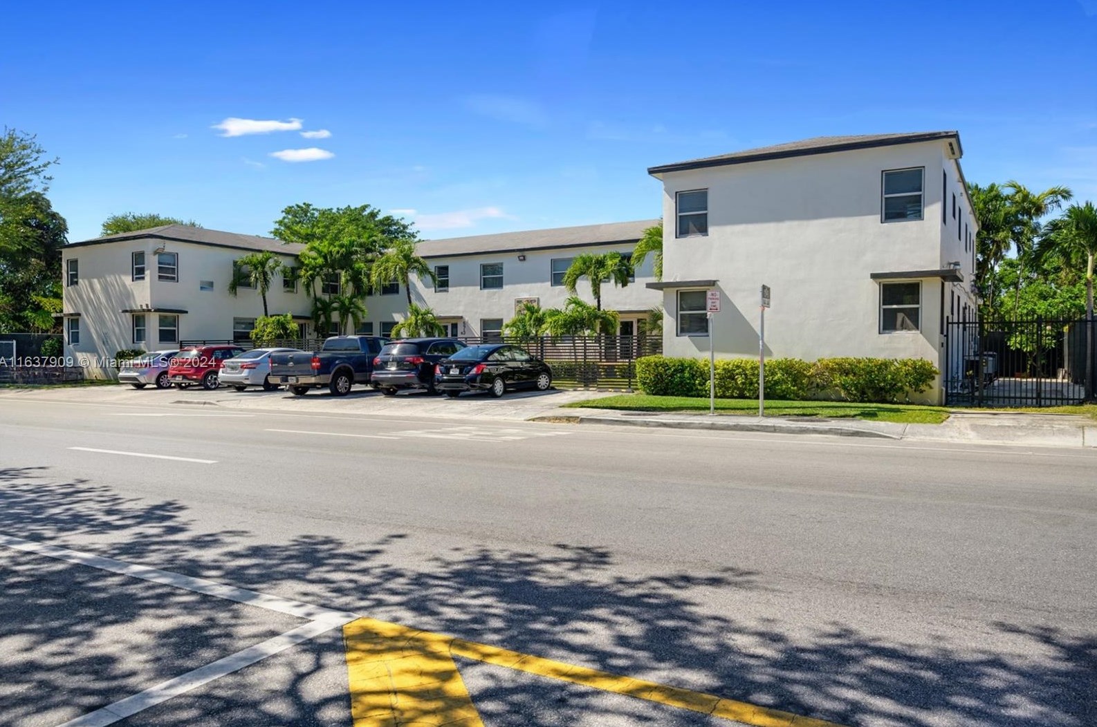 577 Ne 82nd St #16, Miami, FL 33138