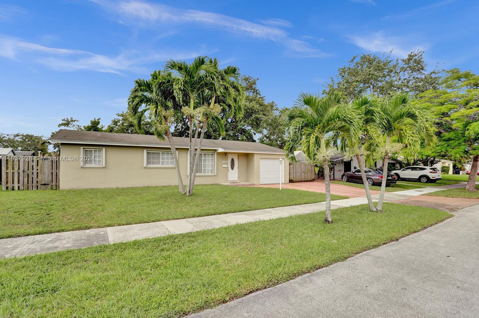 8800 190 St, Miami FL 33157-7929 exterior