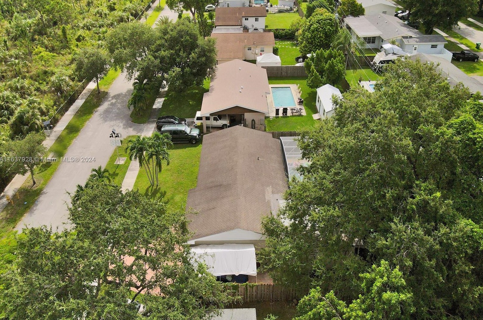 8800 190 St, Miami FL 33157-7929 exterior