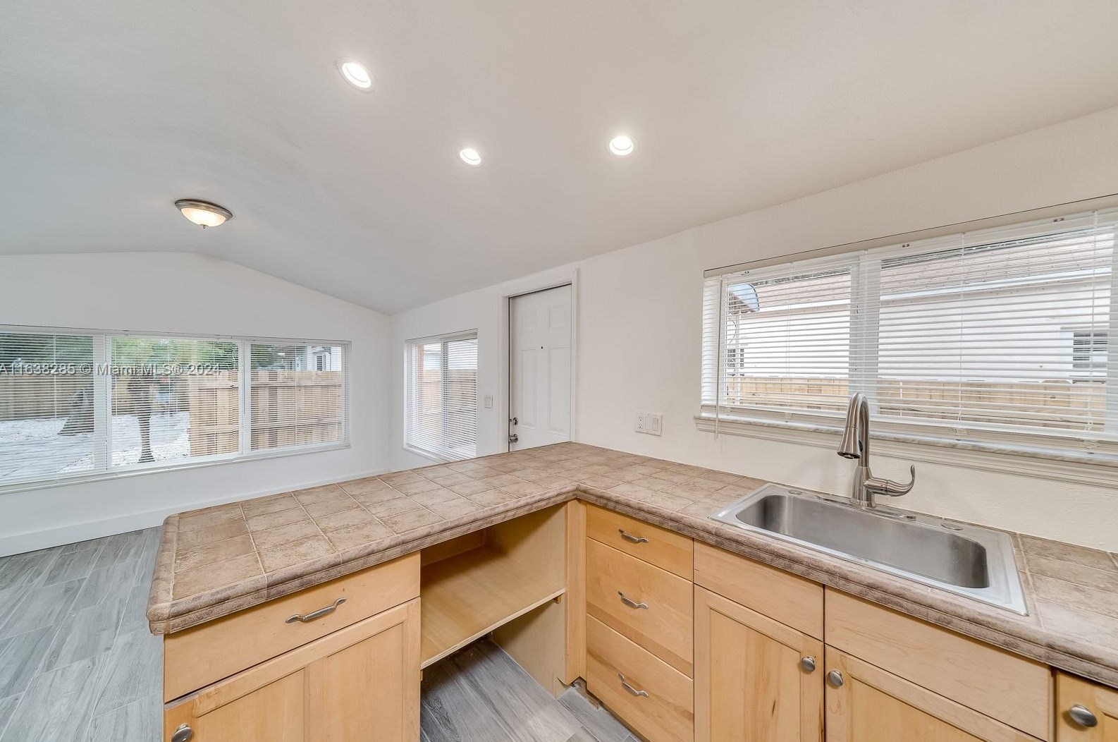 1901 Mckinley St #2, Hollywood, FL 33020