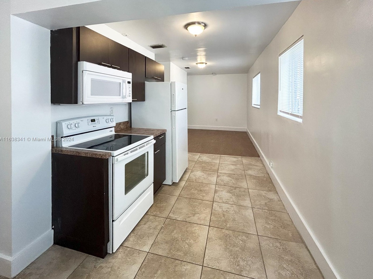 699 Ne 86th St #5b, Miami, FL 33138