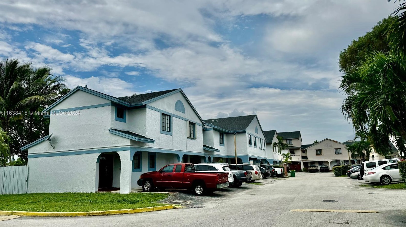 1535 122nd Ave, Miami, FL 33184-2837