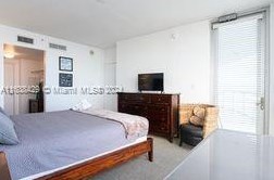 1750 Bayshore Dr, Miami FL 33132-3207 exterior