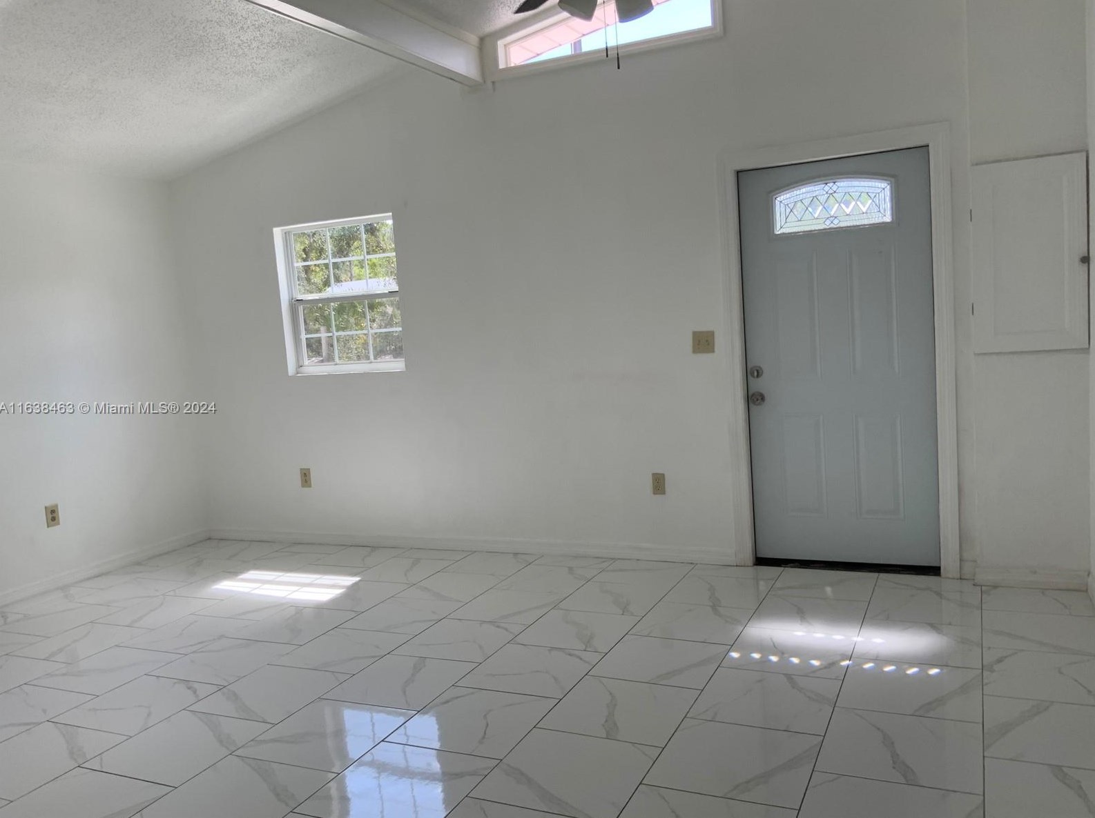 2761 Lake Josephine Dr, Sebring, FL 33875