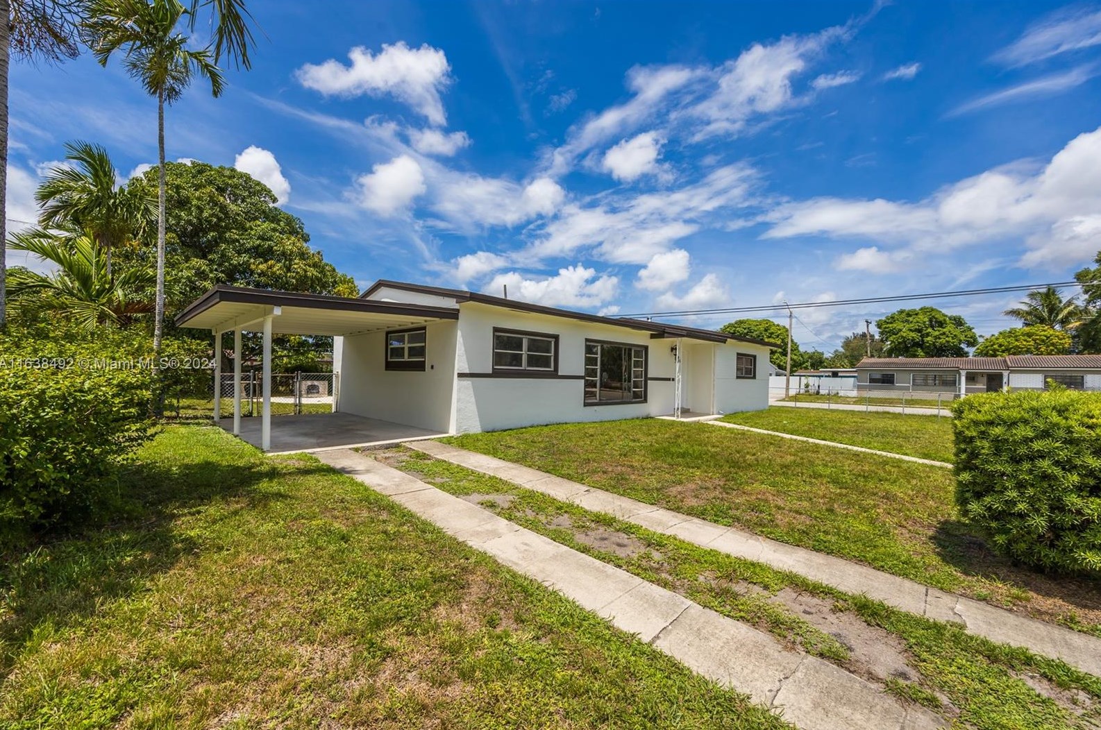 2741 172nd Ter, Miami, FL 33056-4450