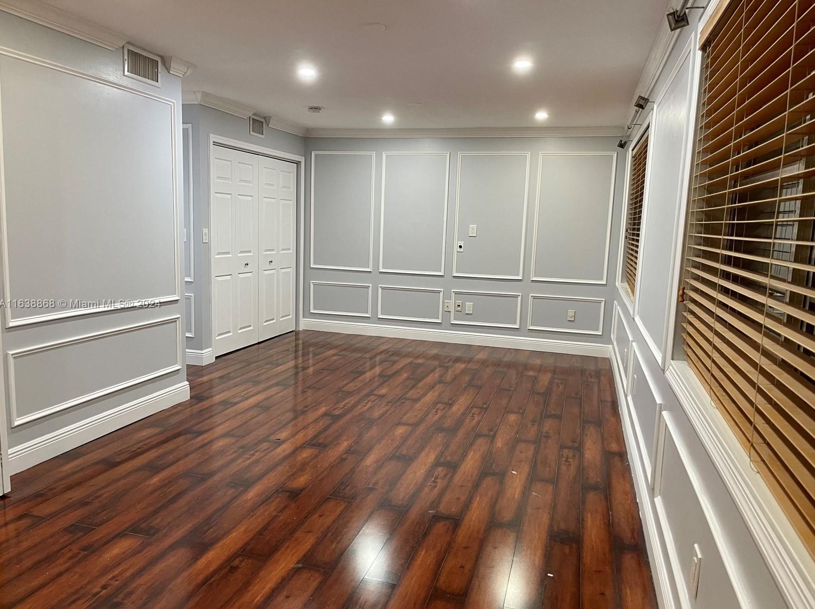 9456 77th Ave, Miami, FL 33156-7903