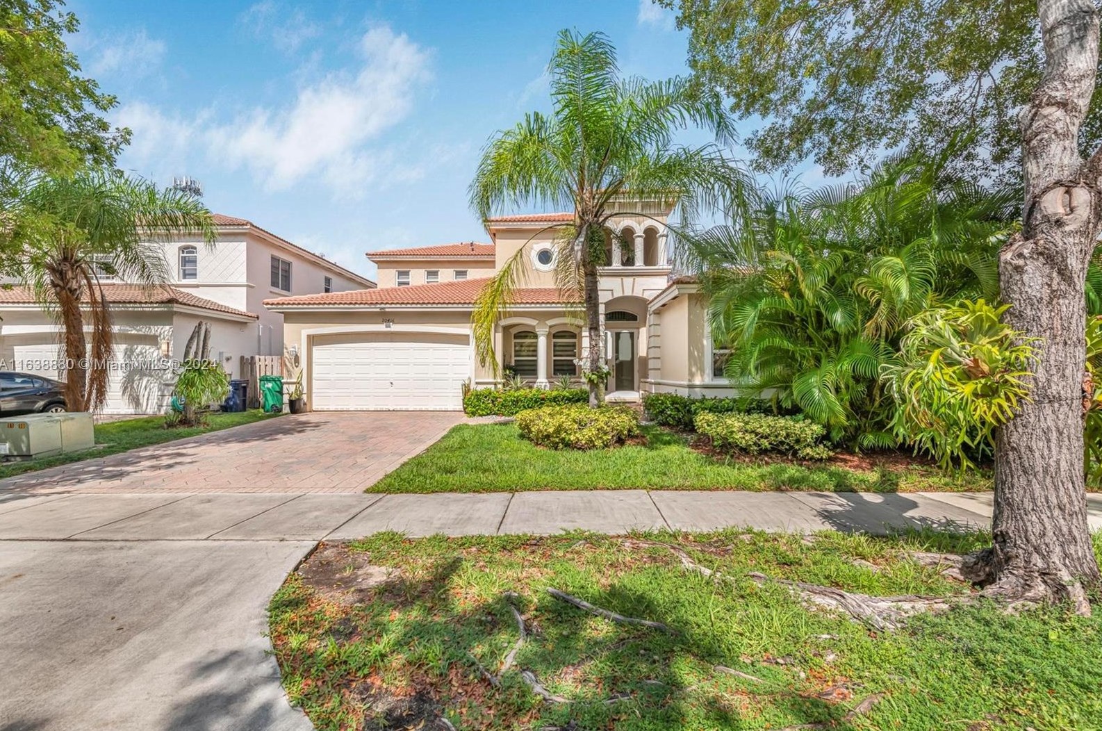 20416 89th Ave, Miami, FL 33189-1887