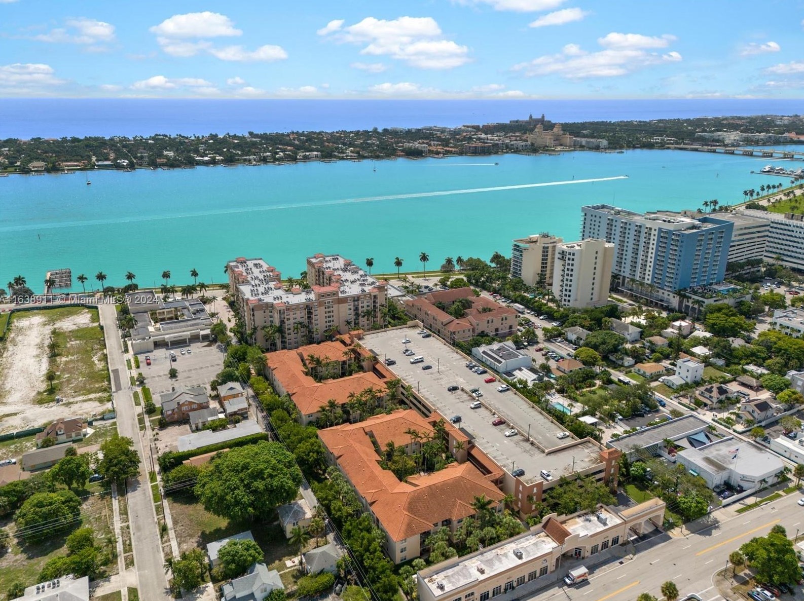1803 Flagler Dr, West Palm Beach, FL 33401-7333