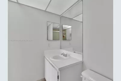 468 NE 206th Ln #105, Miami, FL 33179 - Photo 38