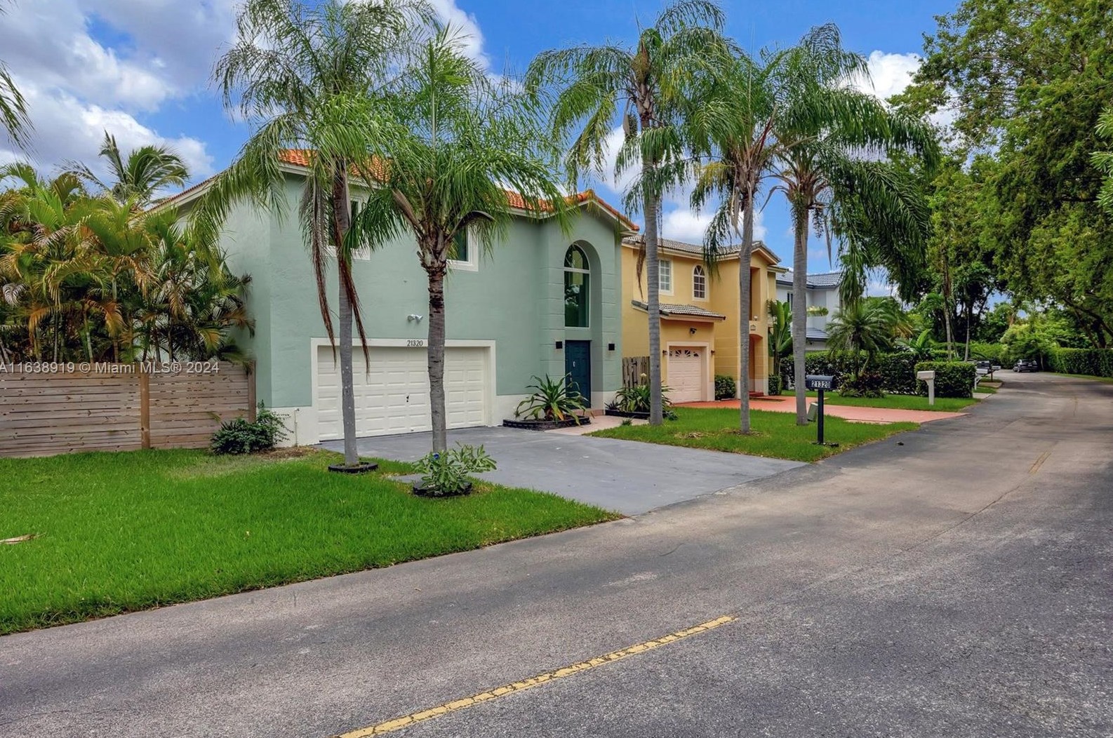 21320 Sw 97th Ave, Miami, FL 33189