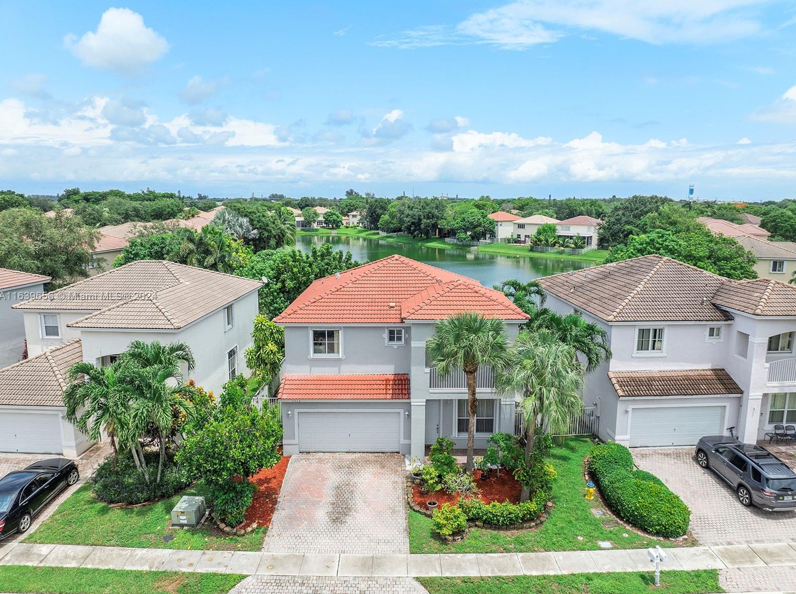 7713 Nw 21st Dr, Hollywood, FL 33024