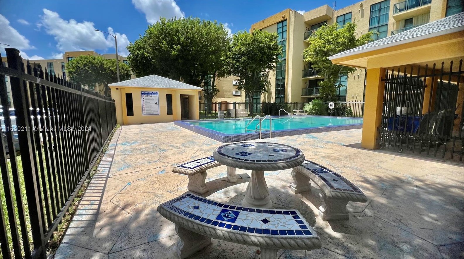 11790 Sw 18th St #423-3, Miami, FL